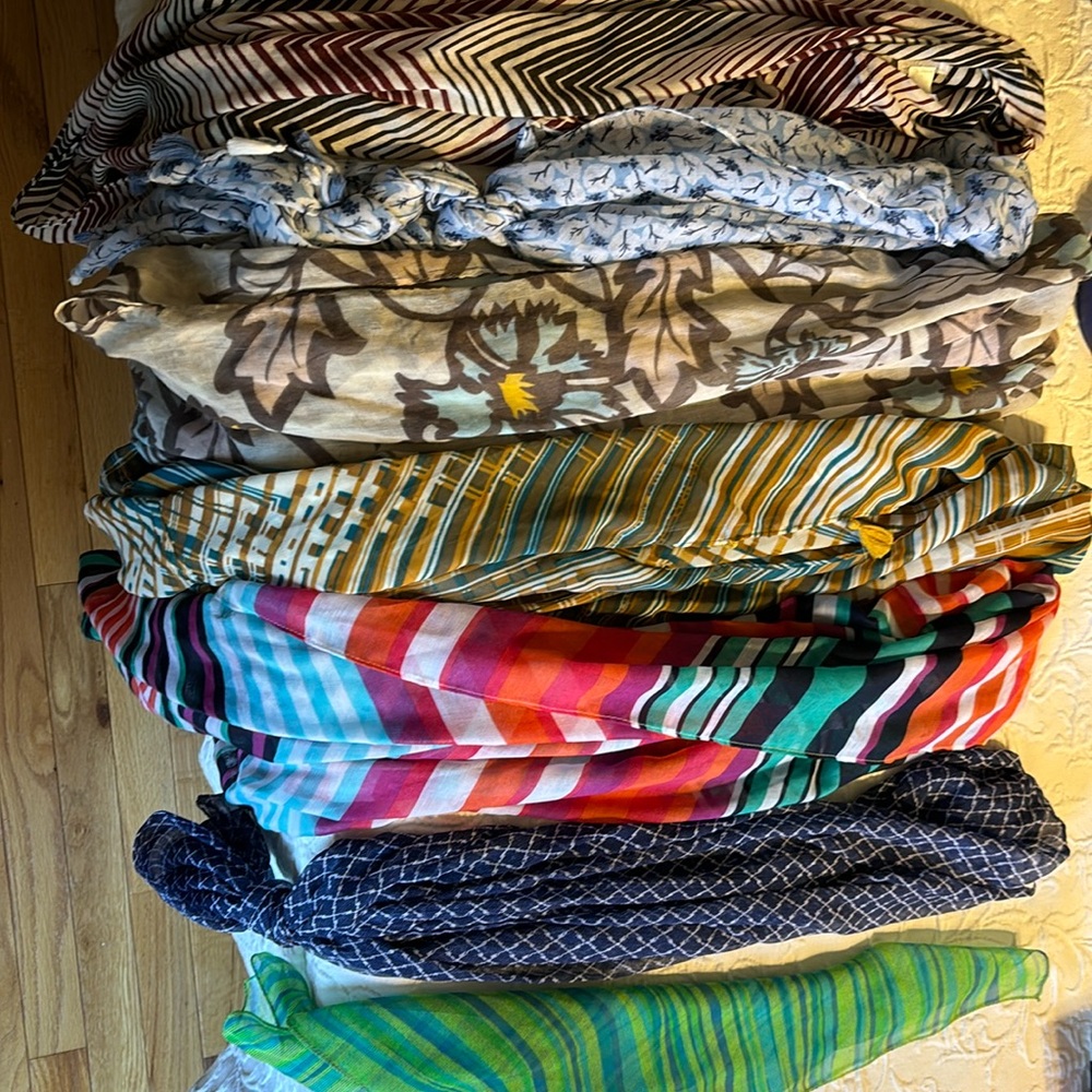 Scarfs!